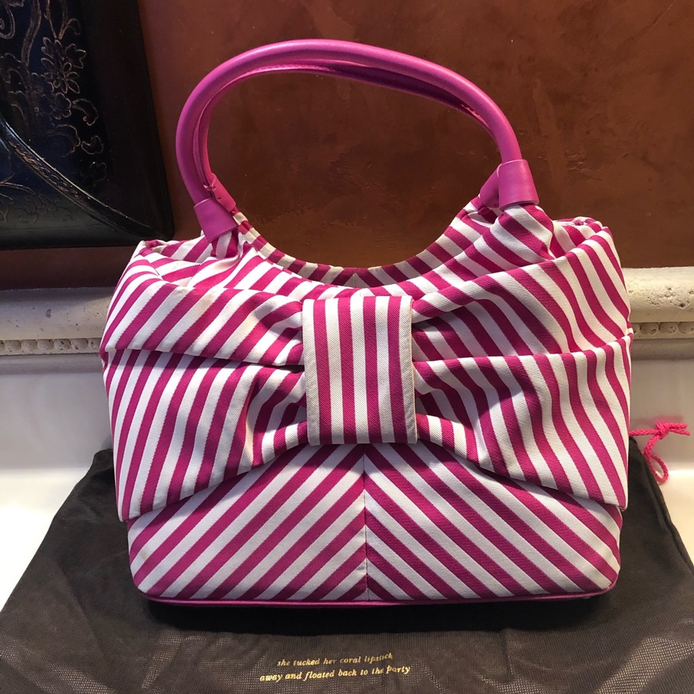 Kate Spade Seaside Stripe Sutton in Pink & Cream